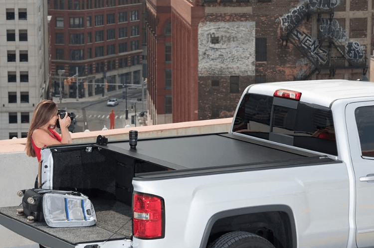 RetraxONE MX 2015-2019 GMC Sierra 2500/3500 6' 6" Tonneau Cover - WIDE RAIL 60472