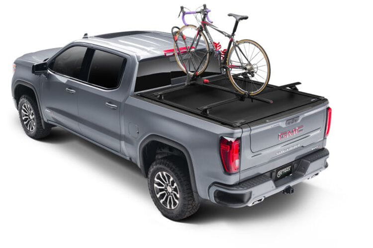 RetraxONE XR 2020-2023 GMC Sierra 2500/3500 6'9" W/OUT STK PKT - STD RAIL Tonneau Cover T-60484