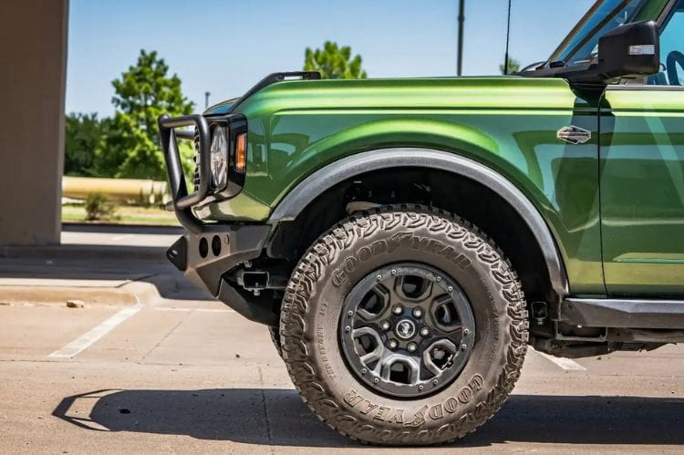 Road Armor Stealth mid width Lonestar Guard bumper 6213FNW5B for 2021-2026 Ford Bronco durable Road Armor front bumper