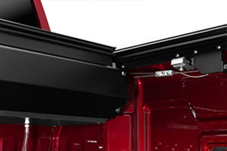 Roll-N-Lock E-Series Retractable 2015-2019 Chevy Silverado 2500/3500 6' 7" Tonneau Cover RC221E