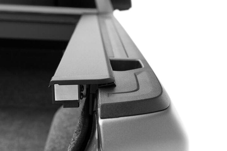 Roll-N-Lock M-Series 2020-2023 GMC Sierra 2500/3500 6.6' Tonneau Cover LG226M