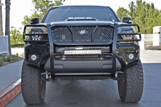 Steelcraft heavy duty grille guard 50-3370 for 2005–2015 Toyota Tacoma truck
