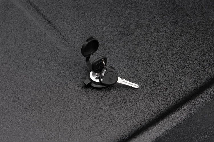 UnderCover SE 2003-2018 Dodge Ram 2500 6' 4" Tonneau Cover UC3026