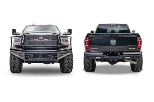2024 Ram 2500 bumper Workhorse kit featuring Fab Fours Black Steel front and rear bumpers for bold off-road style