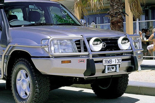 ARB 3413050 Toyota Land Cruiser 1998-2002 Deluxe Front Bumper 100 Series Winch Ready with Grille Guard, Black Powder Coat Finish