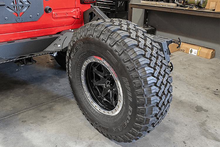 DV8 Offroad Jeep Wrangler JL 2018-2025 Full-Width Rear Bumper With Tire Carrier RBJL-02
