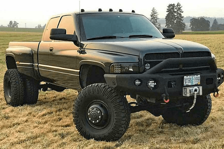 TrailReady 11400P Dodge Ram 1500 2002-2005 Extreme Duty Front Bumper Winch Ready with Pre-Runner Guard