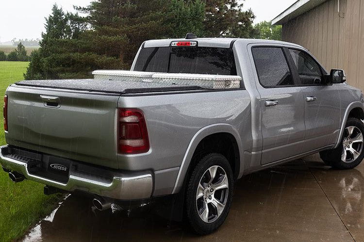 ACCESS® Toolbox Edition Roll-Up 1999-2007 Ford F250/F350/F450 Super Duty 6'8" Tonneau Cover 61319