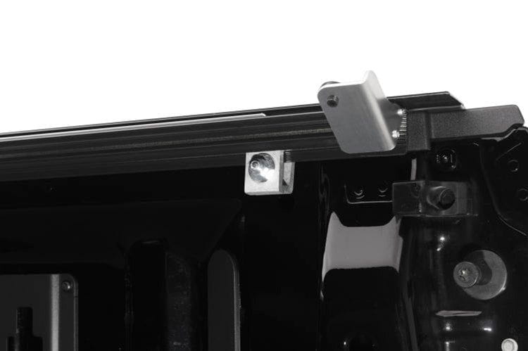 BAK Revolver X2 1999-2007 Ford F250/F350/F450 Super Duty 6'9" Tonneau Cover 39303