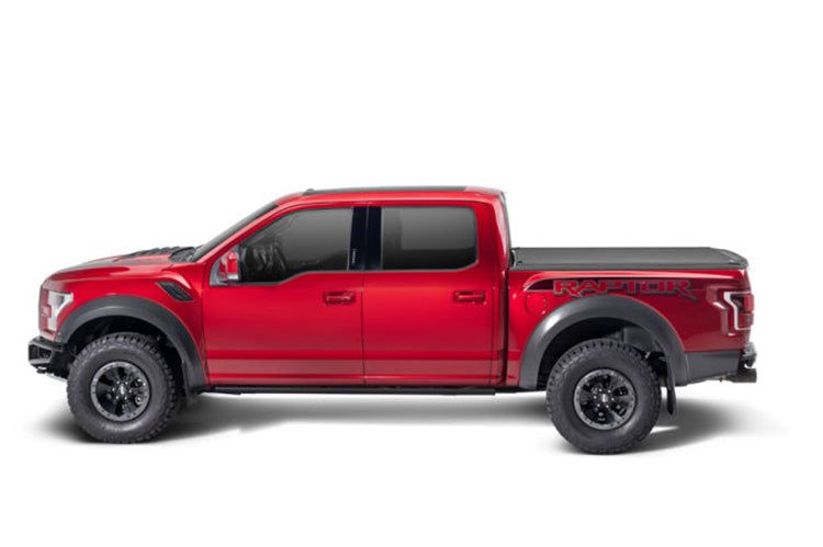 BAK Revolver X4s 1999-2007 Ford F250/F350/F450 Super Duty 6'9" Tonneau Cover 80303