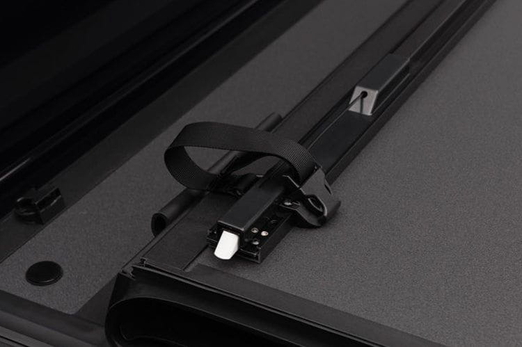 BAKFlip MX4 2017-2025 Ford F250/F350/F450 Super Duty 6'10" Tonneau Cover 448330