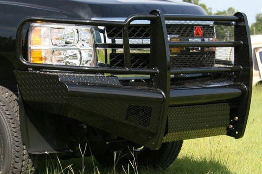 Fab Fours Chevy Silverado 2500 /3500 2011-2014 Front Bumper with Full Guard CH11-S2760-1