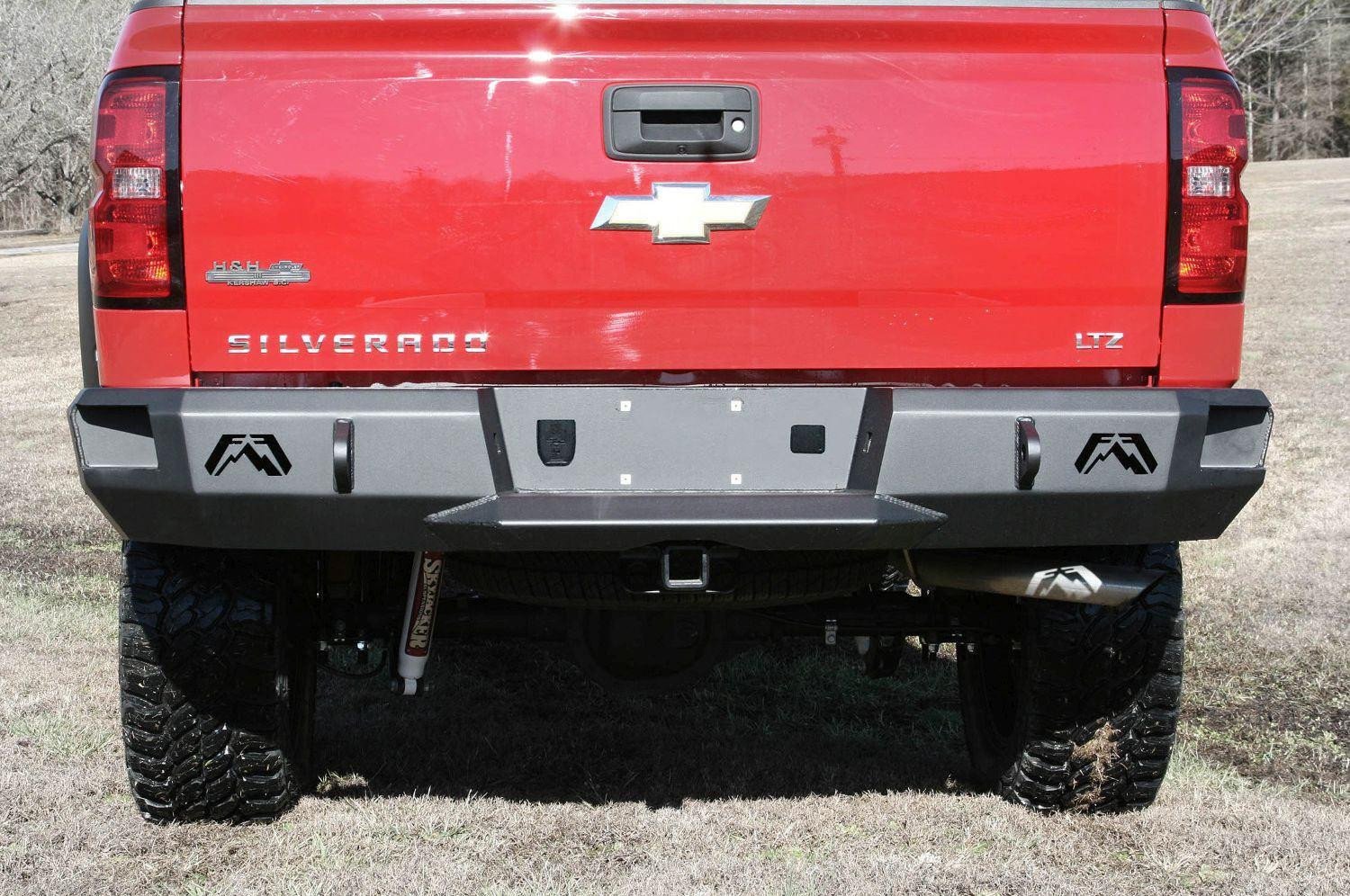 FabFours Premium Truck Rear Bumper 2014-2016 CHEVY/GMC Sierra 1500 CS14-W3150-1 - BumperOnly