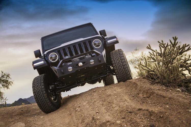 Magnum Raptor Series Jeep Wrangler JL Front Bumper 2018-2025 FBM22JPN-RT Stubby Winch Ready with RT Series Light Bracket