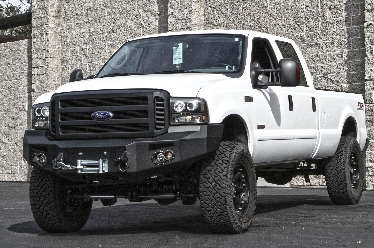 Fab Fours Ford F450/F550 Superduty 2005-2007 Front Bumper Winch Ready No Guard FS05-A1251-1
