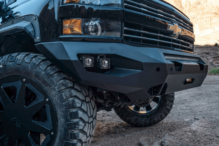 Fab Fours Matrix winch-ready front bumper for 2015–2019 Chevy Silverado HD – heavy-duty aftermarket upgrade