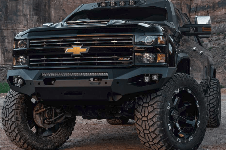 Fab Fours Matrix winch-ready front bumper for 2015–2019 Chevy Silverado HD – heavy-duty aftermarket upgrade