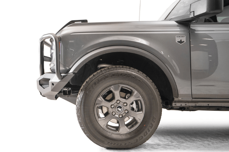 Fab Fours FB21-X5250-1 Ford Bronco 2021-2025 Matrix Front Bumper Winch Ready Full Guard