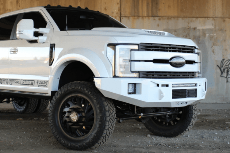 thumbnail image 2 of Chrome Front Bumper For 2017-2019 Ford F-450 F-550 - Without Fog Lamps, Direct Fit 2 of 3