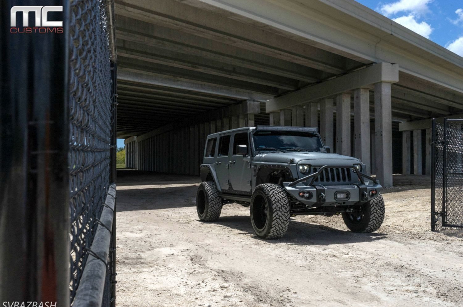 Fab Fours JK07-B1850-1 Jeep Wrangler JK 2007-2018 Lifestyle Front Bumper Winch Ready with Pre-Runner Guard