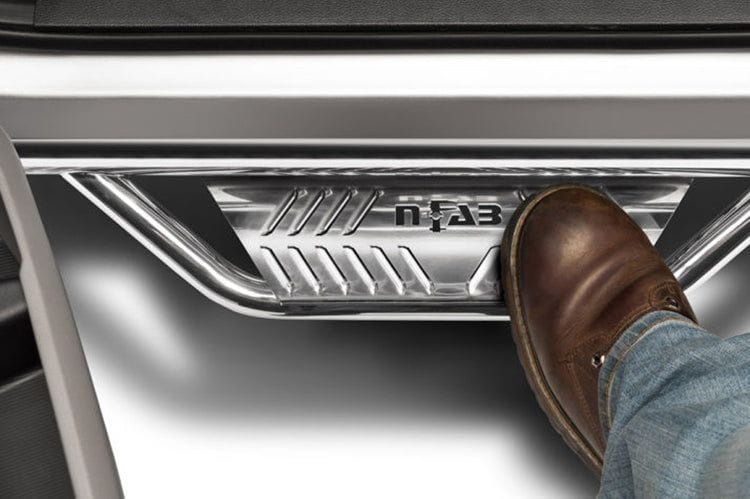 N-Fab HPF1777QC-SS 2017-2022 Ford F250/F350 Super Duty Podium LG & SS Steps Bar