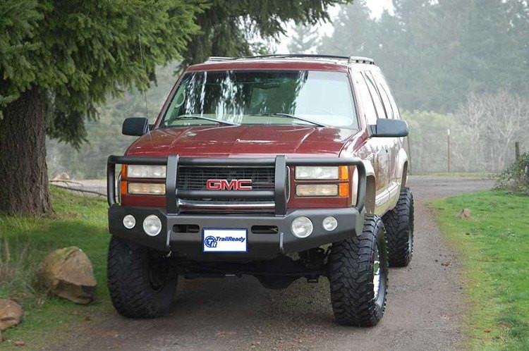 TrailReady 10100G Chevy Tahoe and Suburban 1981-1988 Extreme Duty Front Bumper Winch Ready with Full Guard