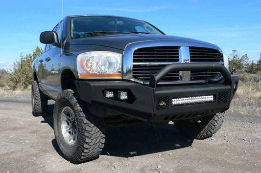 TrailReady 34004 Dodge Ram 2500/3500 2006-2009 Light Line Front Bumper with Pre-Runner Guard - BumperOnly