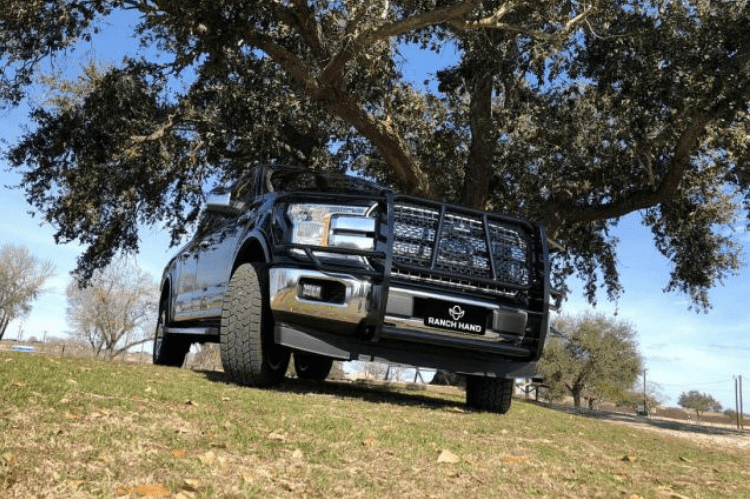 Front bumper guard Ranch Hand GGF18HBL1 for Ford F150 2015–2019, Legend Series model.