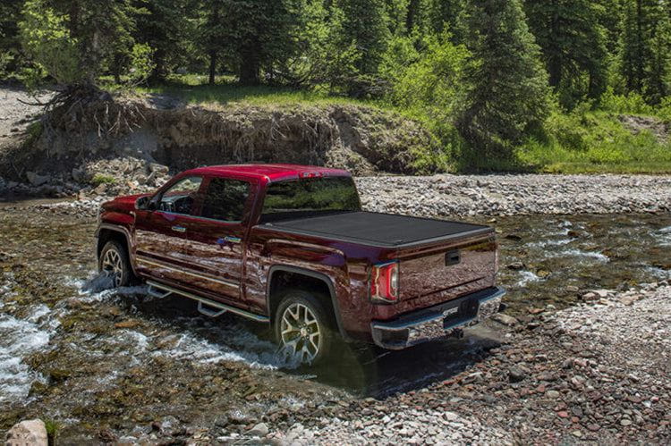 RetraxONE MX 2017-2023 Ford F250/F350 Super Duty 6'10" W/OUT STK PKT Tonneau Cover 60383