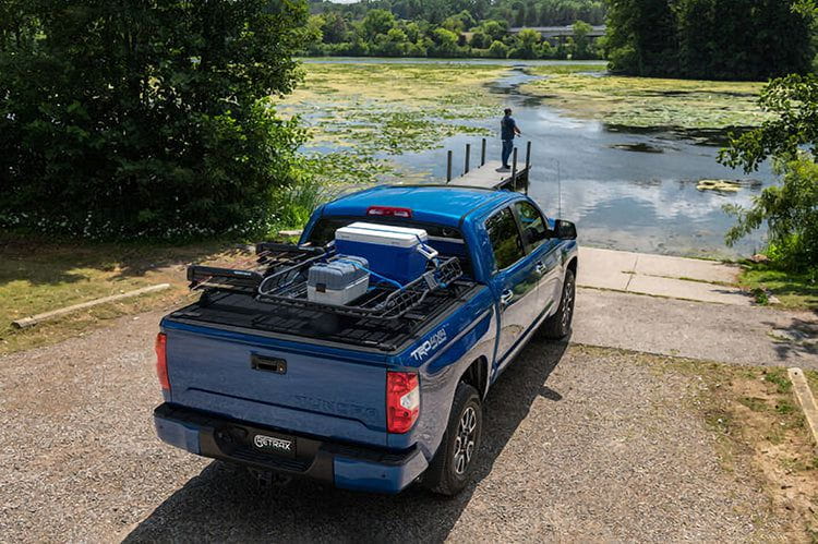RetraxONE XR 2017-2023 Ford F250/F350 Super Duty 6'10" W/OUT STK PKT Tonneau Cover T-60383