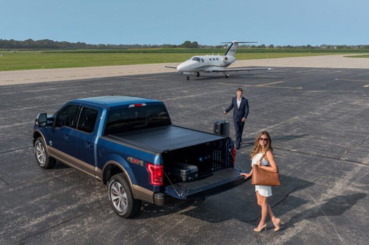 RetraxPRO MX 2017-2023 Ford F250/F350 Super Duty 6'10" W/OUT STK PKT Tonneau Cover 80383