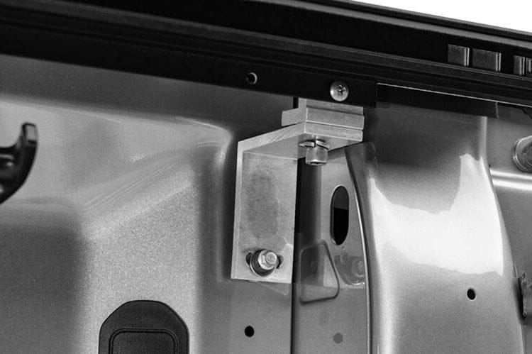Roll-N-Lock E-Series 2017-2022 Ford F250/F350 Super Duty 6'8" Tonneau Cover RC151E