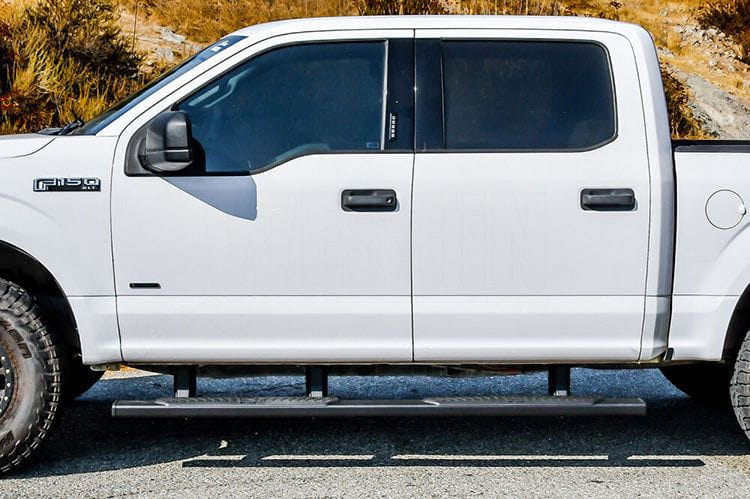 Westin 28-521095 2017-2025 Ford F250/F350 Super Duty R5 XD Nerf Step Bars