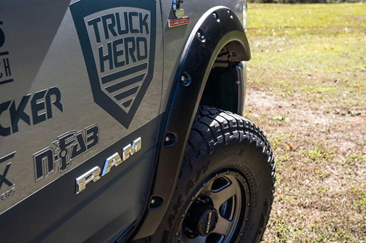 Bushwacker 20084-02 Ford F250/F350/F450 Super Duty 2011-2016 Pocket Style 2PC Rear Fender Flares