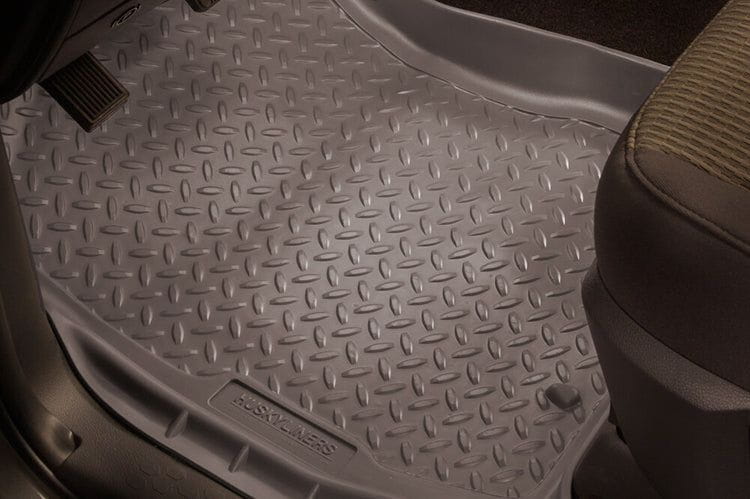 Husky Classic Style 1999-2007 Ford F250/F350 Super Duty 2nd Seat Floor Liner 63813